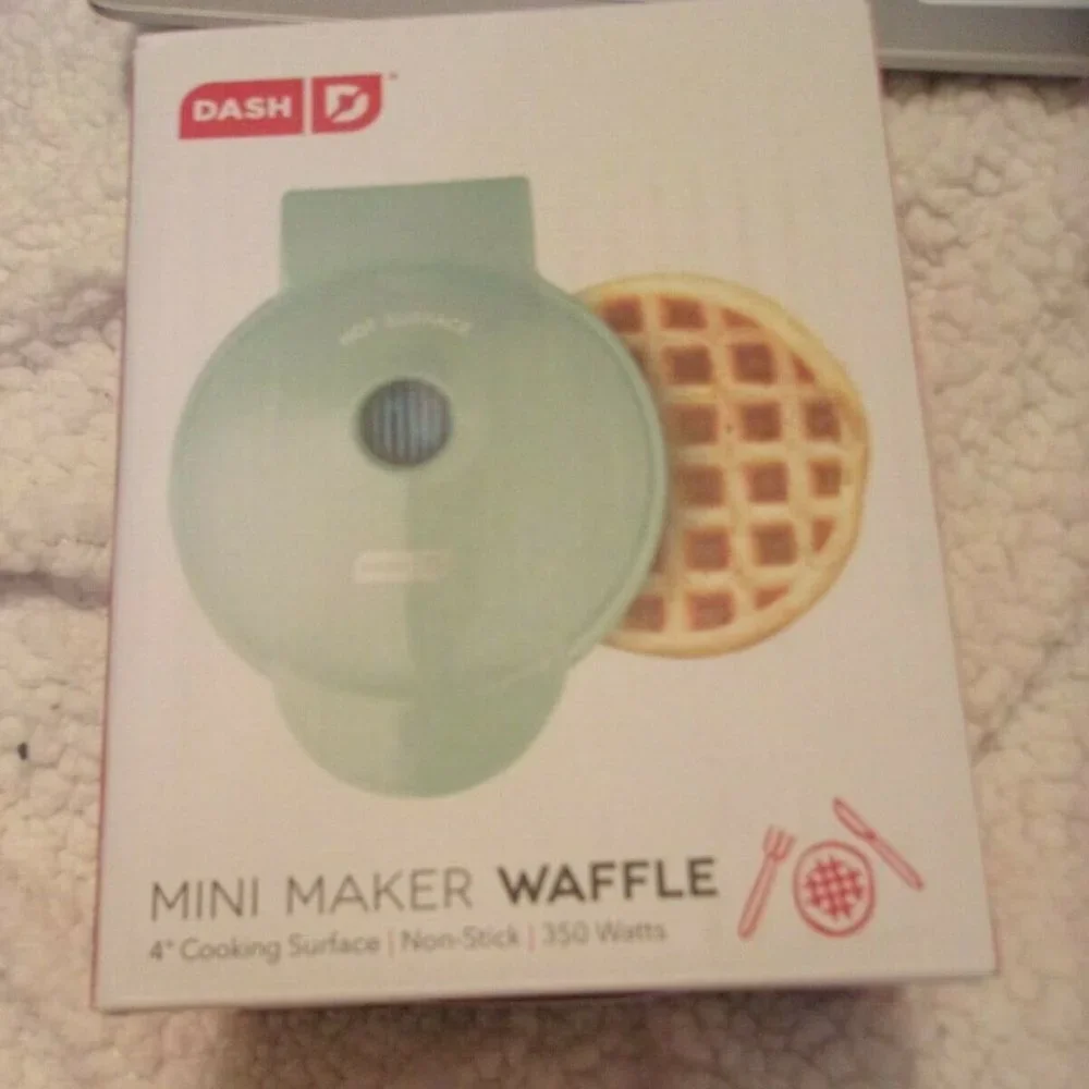 Mini waffle maker Dash Aqua blue new in box